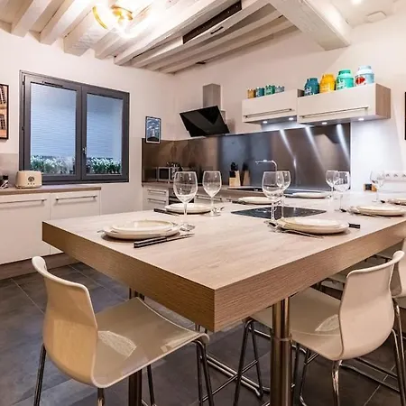 La Maison Mercier بيت للعطل *